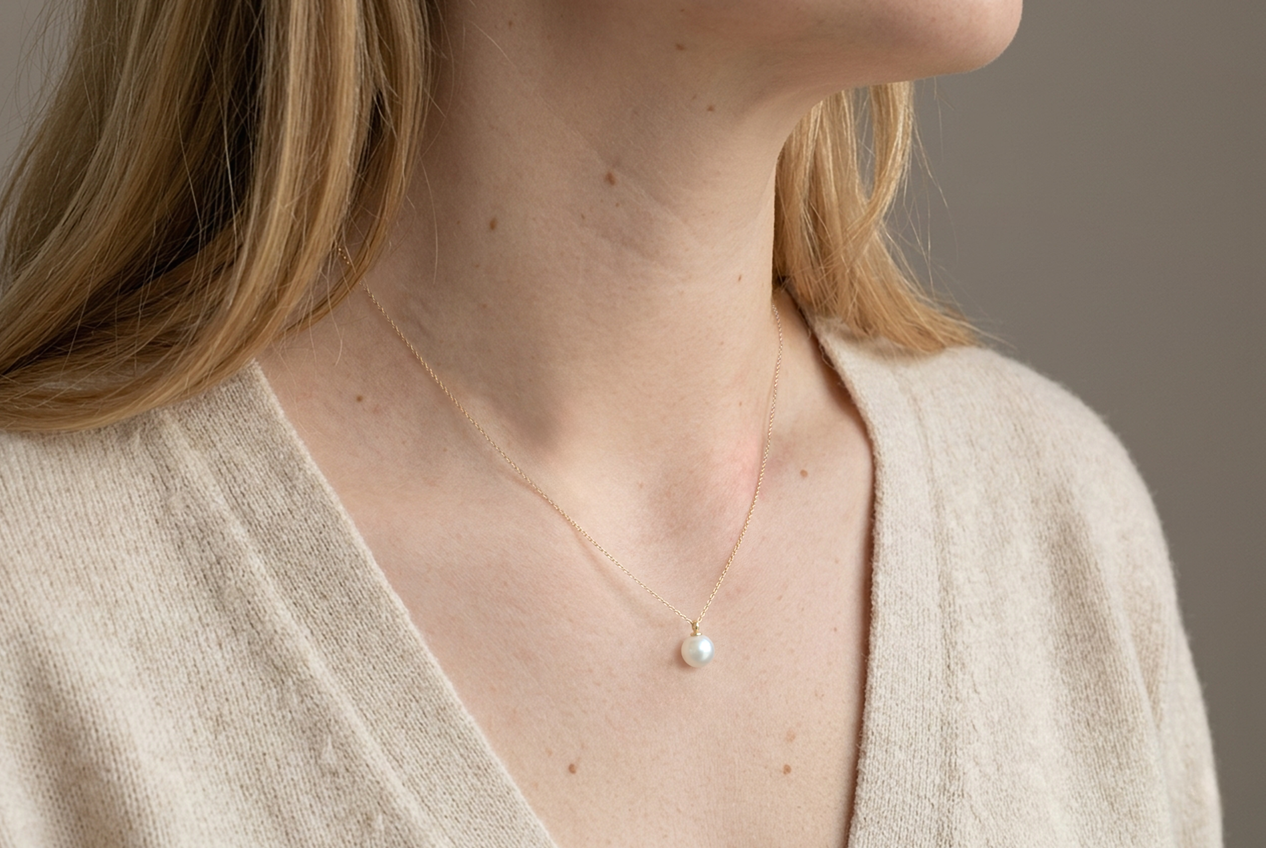 Gold necklace pearl 18k