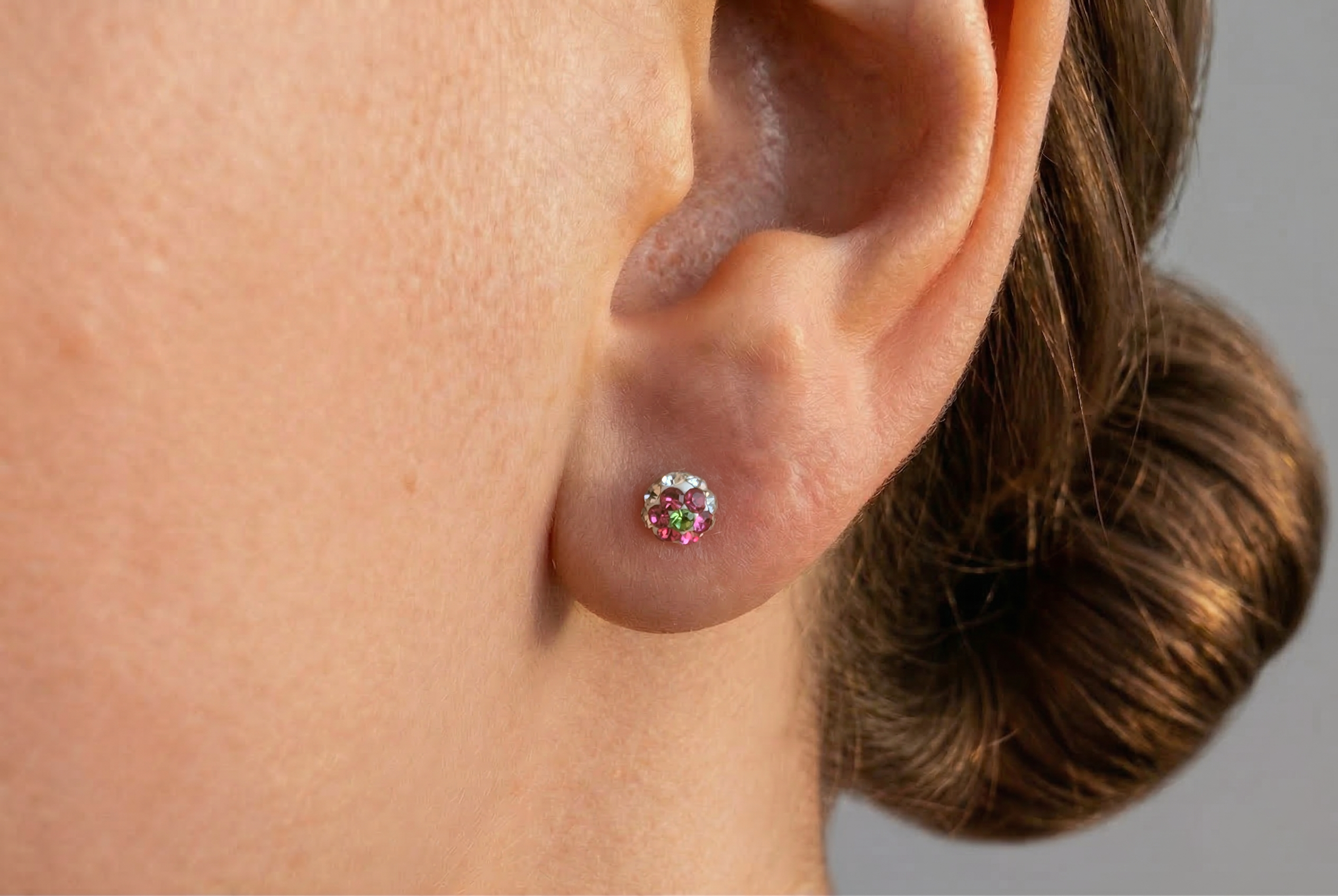 Silverörhängen röd kristallkula