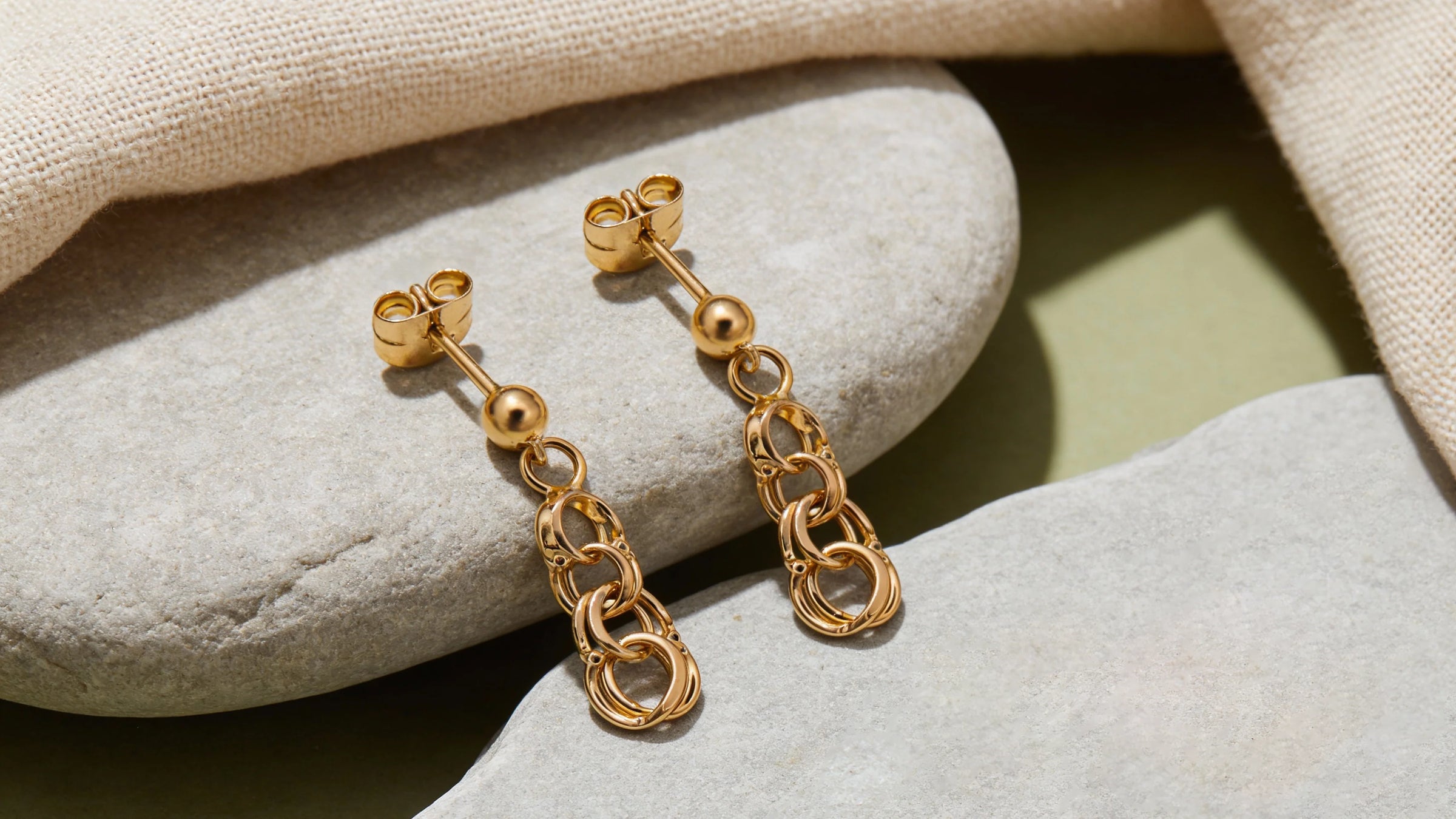 Nordic Bling kollektion 18K örhängen, äkta guld